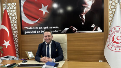 Siirt Aile ve Sosyal Hizmetler İl Müdürü Sabri Sidar, “Gençlerimizle Gönül Bağımızı Koparmıyoruz” Siirt Aile ve Sosyal Hizmetler İl Müdürü Sabri Sidar, devlet