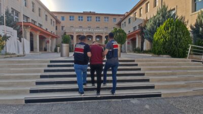 Siirt’te Kasten Öldürmeye Teşebbüs Suçlusu Jasat’ın Operasyonu İle Yakalandı Siirt’te hakkında 8 yıl 5 ay kesinleşmiş hapis cezası bulunan