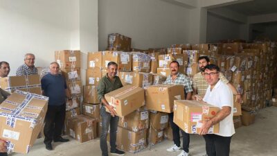 YALOVA ANADOLU DERNEKLERİ FEDERASYONUNDAN GİYSİ YARDIMI Aralarında Yalova Siirtliler Yardımlaşma ve Dayanışma Derneğininde bulunduğu 15 ilin