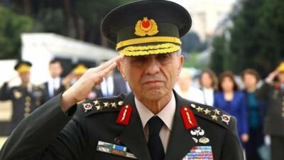 Siirtli Hemşerimiz Emekli Jandarma Genel Komutanı Orgeneral Mendi Vefat Etti Emekli jandarma Genel Komutanı orgeneral hemşerimiz Galip Mendi vefat etti.