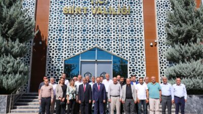 AK Parti Merkez ilçe yönetimi Vali Dr. Kemal Kızılkaya'yı ziyaret