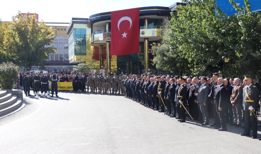 Cumhuriyet Bayramı kutlamaları başladı.