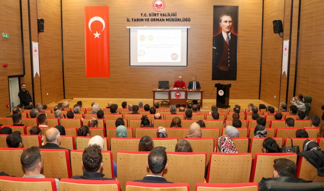 Siirt’te düzenlenen bir konferansta,