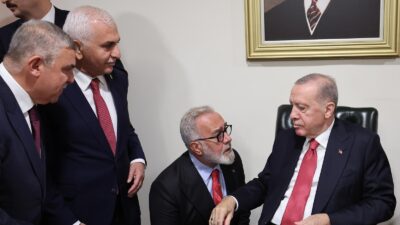 AK Parti Siirt Milletvekili Mervan Gül, Cumhurbaşkanı Recep Tayyip Erdoğan'ı