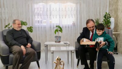 Siirt Valisi Dr. Kemal Kızılkaya ve eşi Hanımefendi Nurten Kızılkaya,