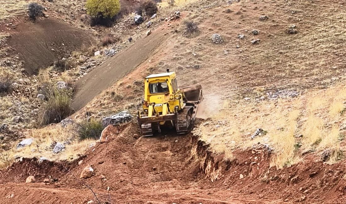 Siirt’in Kurtalan ilçesinde çiftçilerin