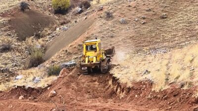 Siirt’in Kurtalan ilçesinde çiftçilerin ulaşımlarını rahat bir biçimde yapabilmeleri ve