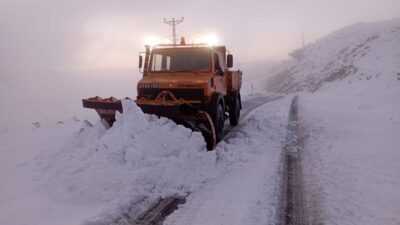 Siirt Valiliği, etkili kar yağışı sonrası ulaşımın aksamaması için ekiplerin