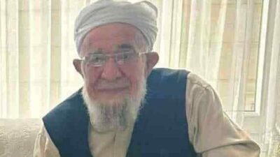 Şeyda Molla Halil es-Ird soyundan gelen, Şeyh Abdulkahhar Zokaydi’nin torunu,