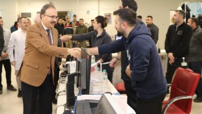 Siirt Valisi Dr. Kemal Kızılkaya, yılın ilk saatlerinde kentteki güvenlik