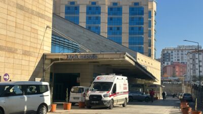 Siirt'te yapımı devam eden KYK yurdu inşaatından düşen işçi yaralandı.