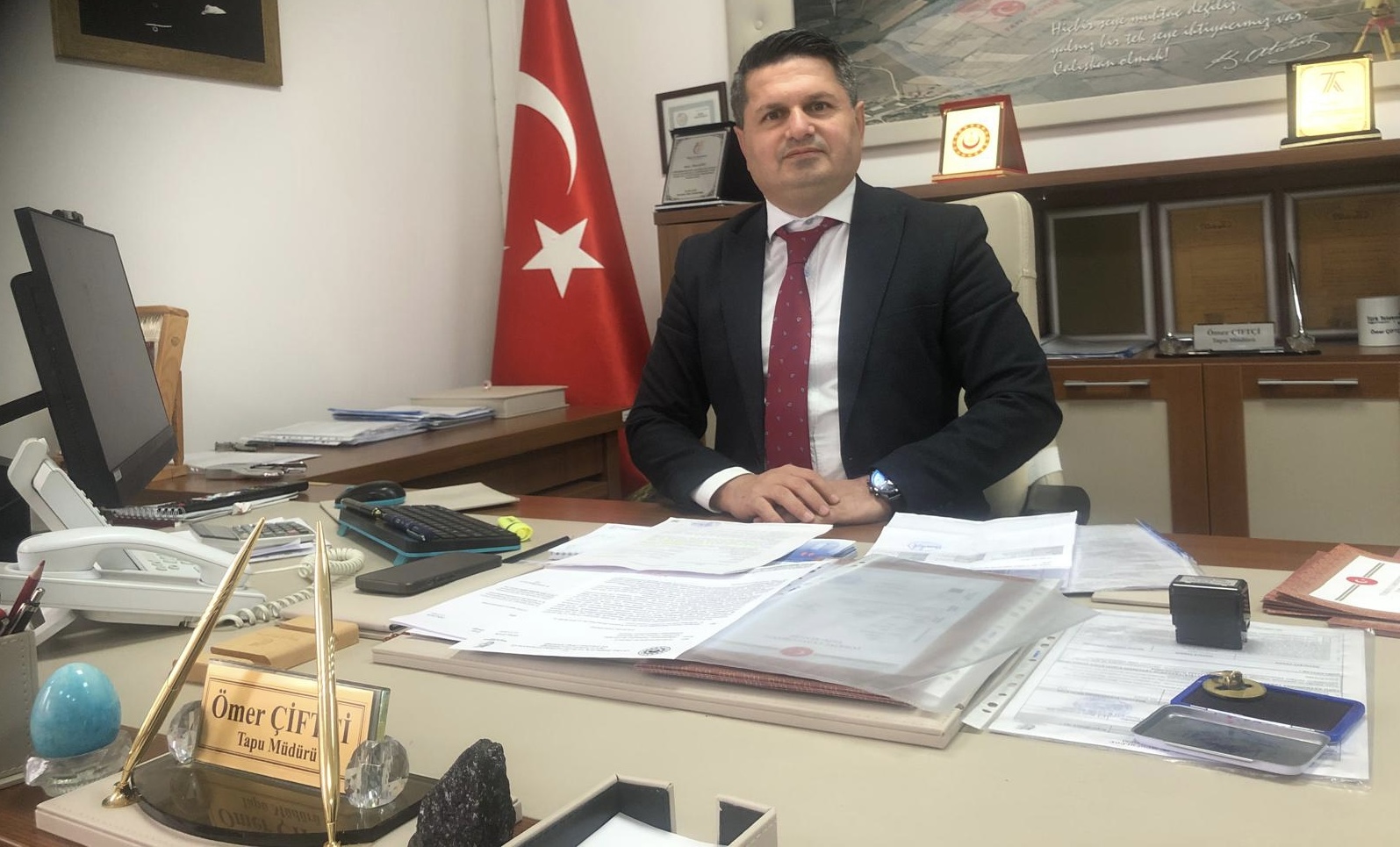 Türkiye’nin En Hızlı Tapu İşlemleri Siirt’te Tamamlanıyor Siirt Tapu Müdürlüğünde işlemlerin bir günde tamamlandığı belirtiliyor.