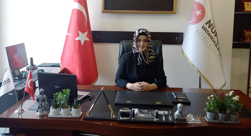 Siirt İl Nüfus ve Vatandaşlık Müdürü Gürlek’ten Vatandaşlara Önemli Çağrı Eski kimliklerin yenileri ile değiştirme işlemleri devam ediyor. Siirt İl