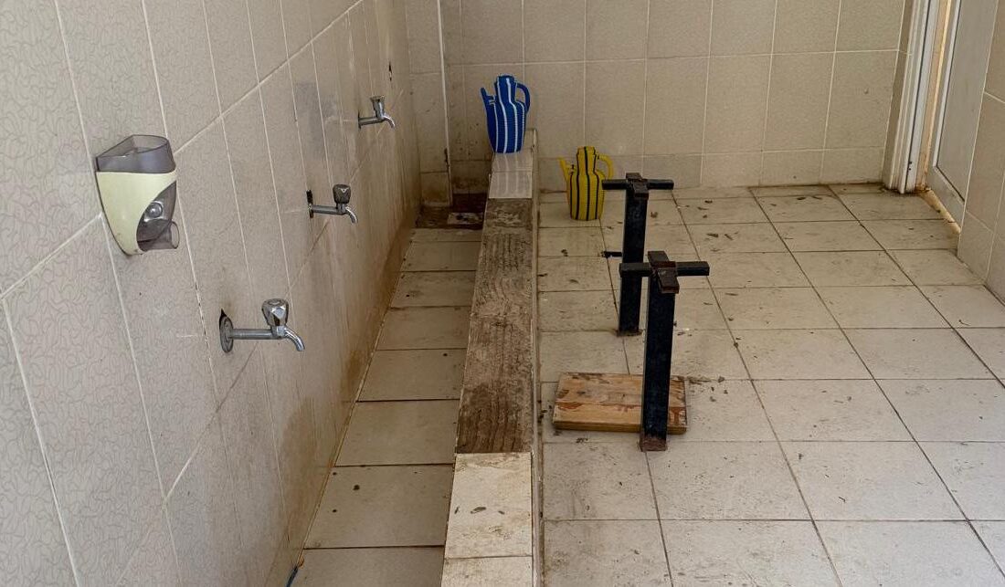 Siirt'in geçen yüzyıllarda en büyük mutasavvıflarından Şeyh El Hazin Türbesi'ndeki