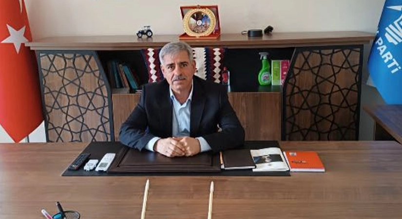 AK Parti Siirt Merkez ilçe Başkanı Ekin Yeni Yıl Mesajı 2025 yılının; sevginin, saygının, barışın ve kardeşliğin egemen olduğu bir
