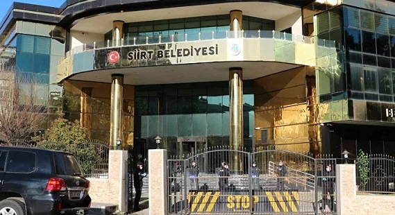 Siirt Belediye Başkanı Sofya Alağaş’a “silahlı terör örgütüne üye olmak”