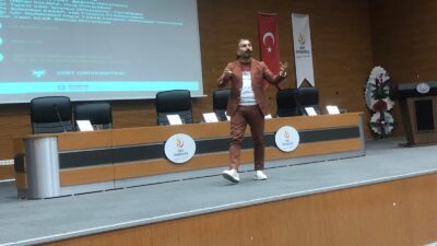 Siirt Üniversitesi Yabancı Diller Yüksekokulu tarafından düzenlenen “Dillerle Renklenmek” temalı