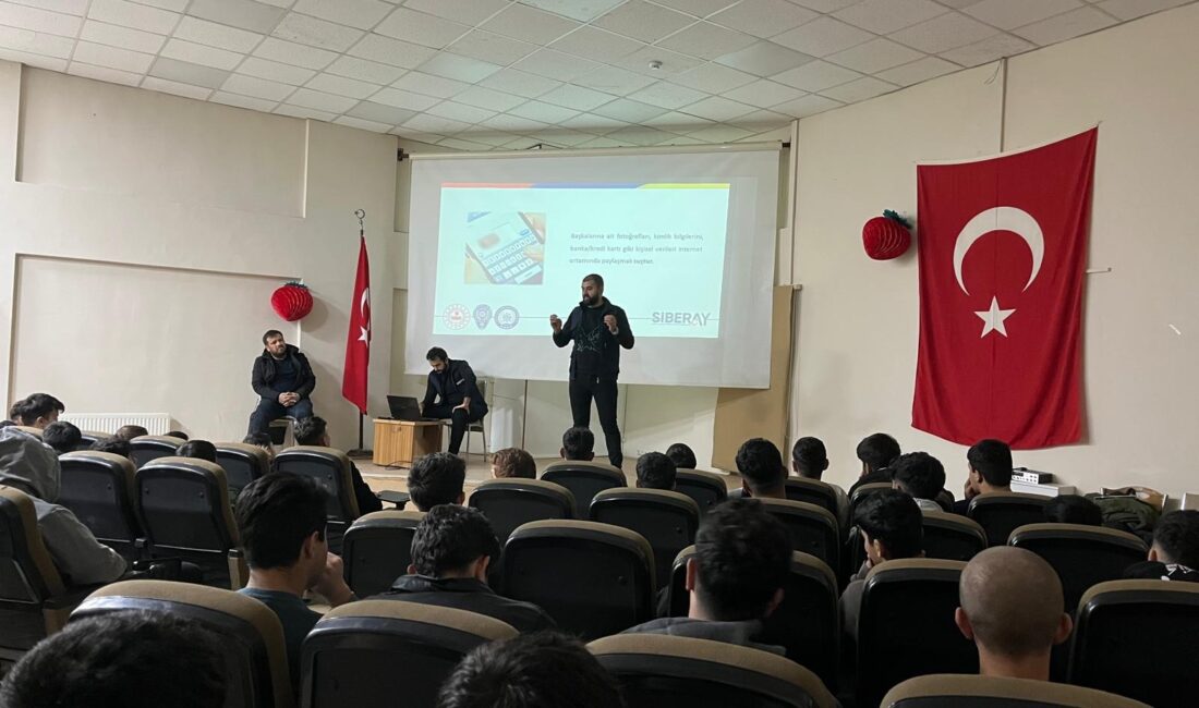 Siirt’te Çocuklara Siber Güvenlik Eğitimi Siirt Aile ve Sosyal Hizmetler İl Müdürlüğü’ne bağlı Çocuk Evleri