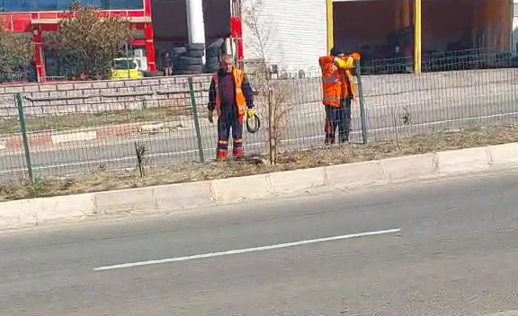 Haberimizin Ardından Karayolları Harekete Geçti! Siirt’te kazaların sık yaşandığı bölgede bulunan üst geçit, vatandaşlar tarafından
