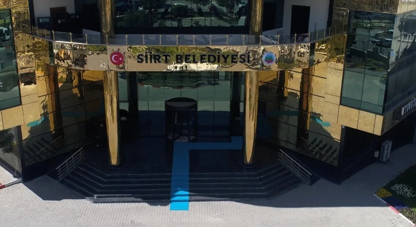 DEM Partinin Siirt Belediyesi’nde 76 Yaşındaki Adamı İşe Aldığı Ortaya Çıktı Siirt Belediyesi Personel Anonim Şirketi bünyesinde son dönemde işe alınan