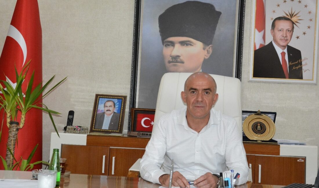 Gökçebağ Belediye Başkanı Ferzent Çiçek’den Bayram Mesajı Gökçebağ Belediye Başkanı Ferzent Çiçek, Ramazan Bayramı vesilesiyle yayımladığı mesajında,