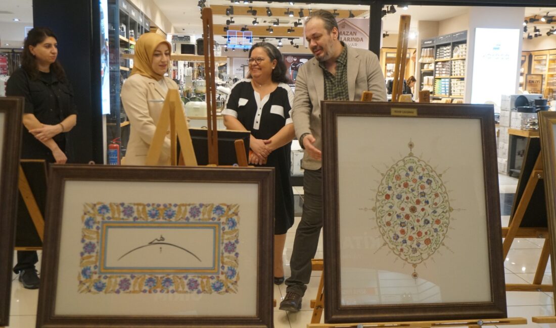 Seramik ve tezhip sanatçısı Siirt'in Renkler” adıyla açtığı sergi büyük