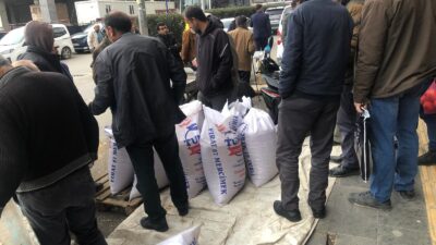 Ramazan Bayramına sayılı günler kala vatandaşlar fitrelerini çıkarma telaşı içerisindeler.
