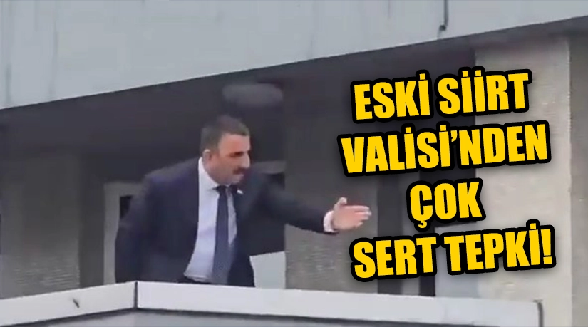 Eski Siirt Valisi Balkona Çıkıp CHP’nin Düzenlediği Alternatif Törene Tepki Gösterdi: Utanmıyor Musunuz? Eski Siirt valisi şimdi Zonguldak Valisi Osman Hacıbektaşoğlu, kentte CHP’nin