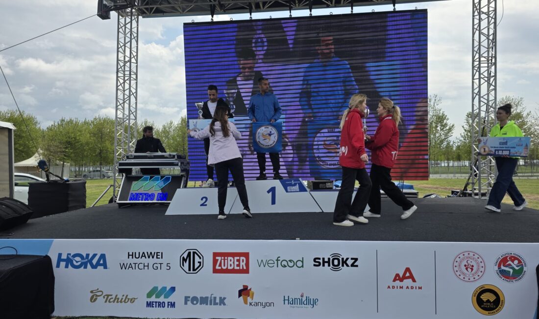 İstanbul Yarı Maratonu’nda Siirt Rüzgarı Siirt Belediyesi Spor Kulübü sporcusu Muhittin Gürhan, İstanbul’da düzenlenen İstanbul