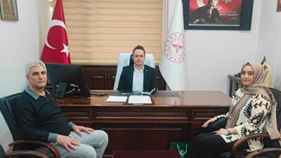 Siirt Yeşilay Şube Başkanlığı heyeti Siirt Eğitim ve Araştırma Hastanesini