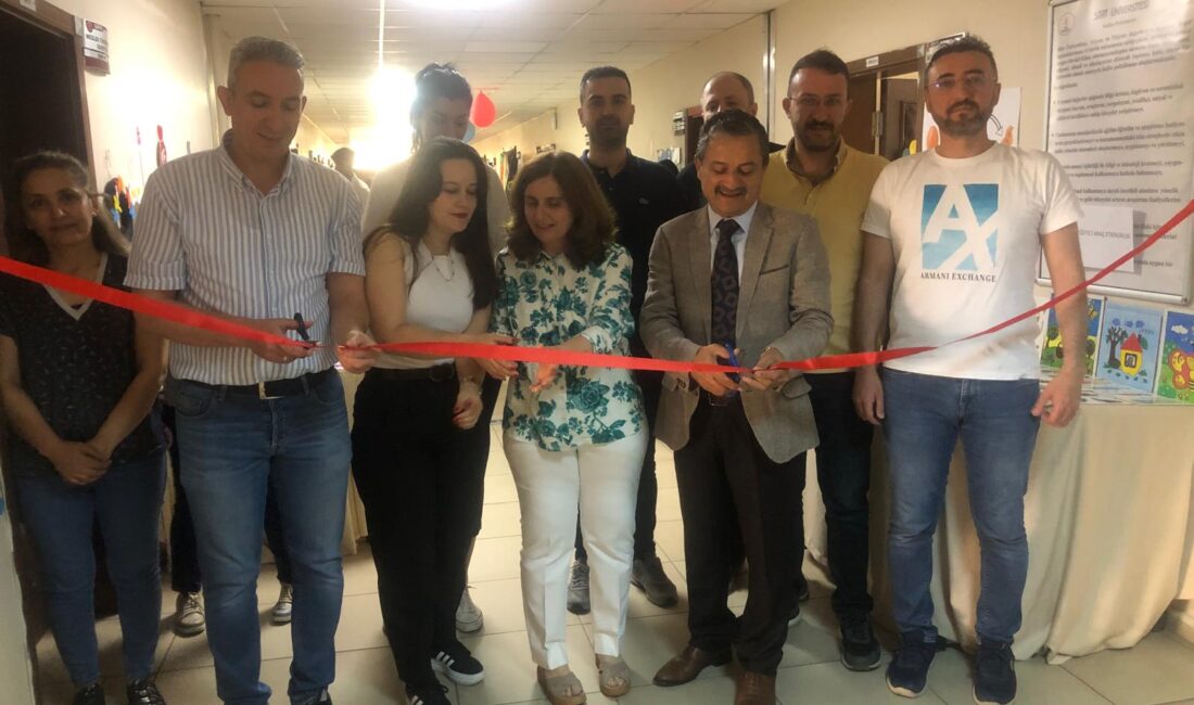 Çocuk Gelişimi Öğrencilerinin Sergisi Göz Kamaştırdı Siirt Üniversitesi Sosyal Bilimler Meslek Yüksek Okulu çocuk gelişimi programı