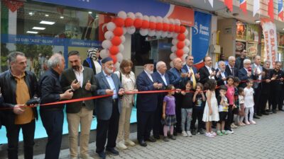 Deniz Feneri Derneği, Siirt'te ihtiyaç sahiplerine düzenli yardım ulaştırmak amacıyla