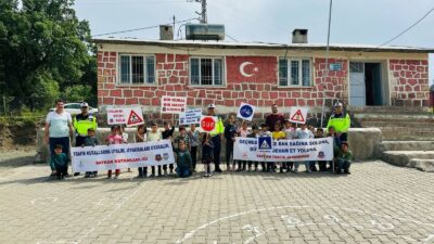 Ülke genelinde Trafik Haftası nedeniyle toplumda trafik kurallarına uyum ve