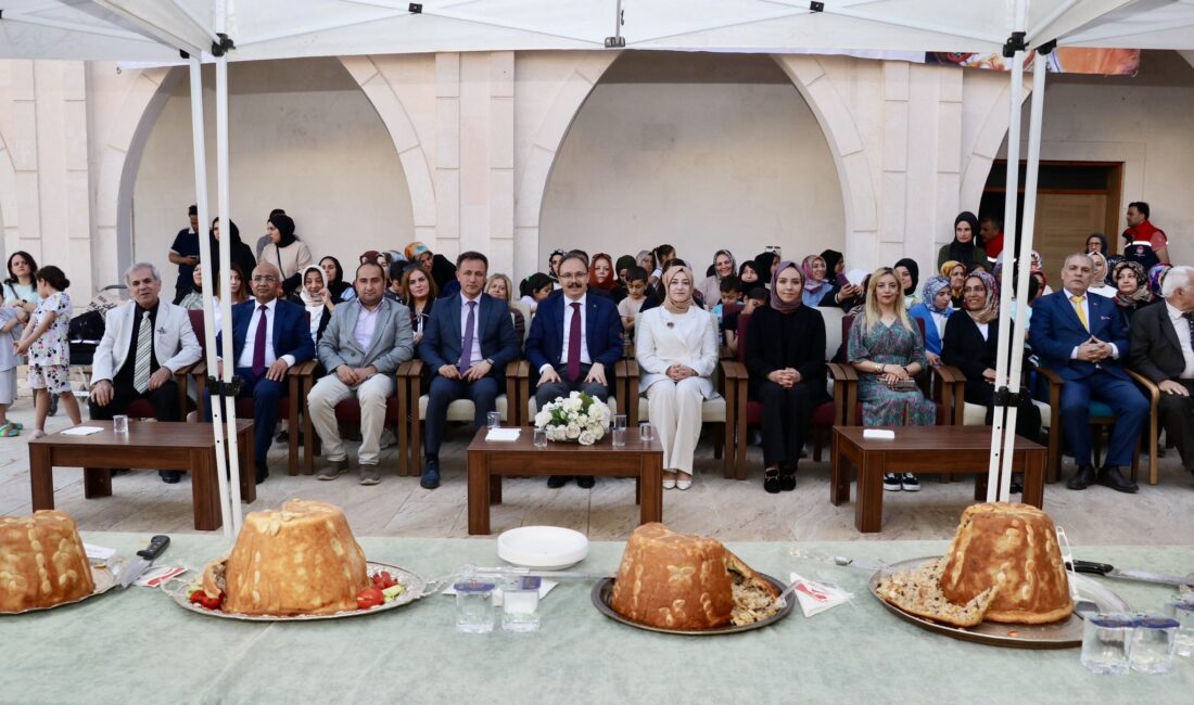 Siirt’te 4. Yöresel Yemek Yarışması Düzenlendi Cumhurbaşkanı Recep Tayyip Erdoğan’ın eşi Emine Erdoğan’ın himayelerinde kutlanan “Türk