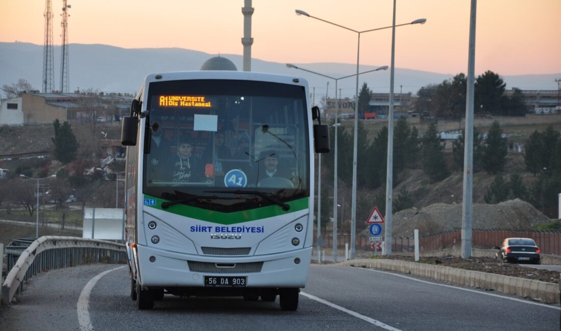 Hafta Sonu İndirimi Yoğunluğa Neden Oldu! Sefer Sayılarının Arttırılması İsteniyor Siirt Belediyesi tarafından şehir içi otobüs ücretlerinde hafta sonu yapılan
