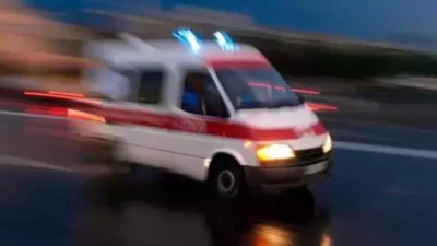 Siirt’in Kurtalan ilçesinde gençlerin oynadığı torpilin patlaması sonucu yoldan geçen