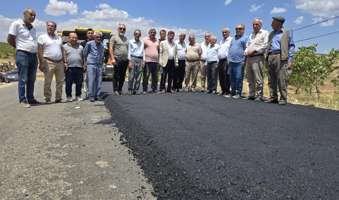 Atabağı Beton Asfalta Kavuştu! Başkan Lale Yirmi Yıllık Özlemdi Siirt’in Baykan ilçesine bağlı Atabağı beldesi beton asfalta kavuştu. Belediye