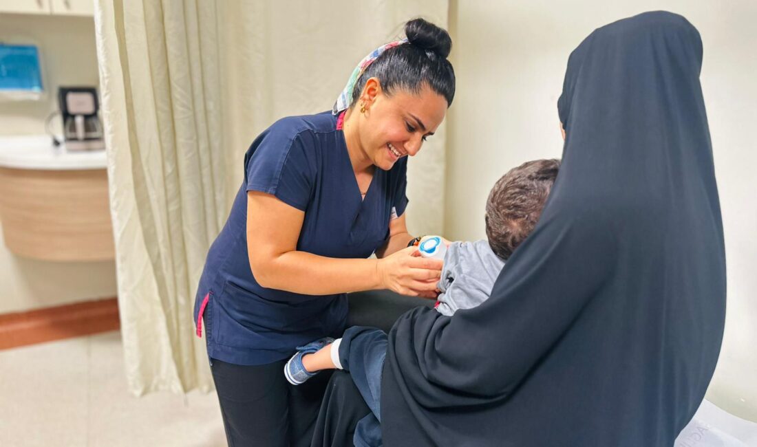 Siirt Eğitim ve Araştırma Hastanesi’nde Bir İlk Daha! Tip 1 Diyabetli Çocuklara Sensör Takılmaya Başlandı Siirt Eğitim ve Araştırma Hastanesi, çocuk sağlığı alanında önemli bir