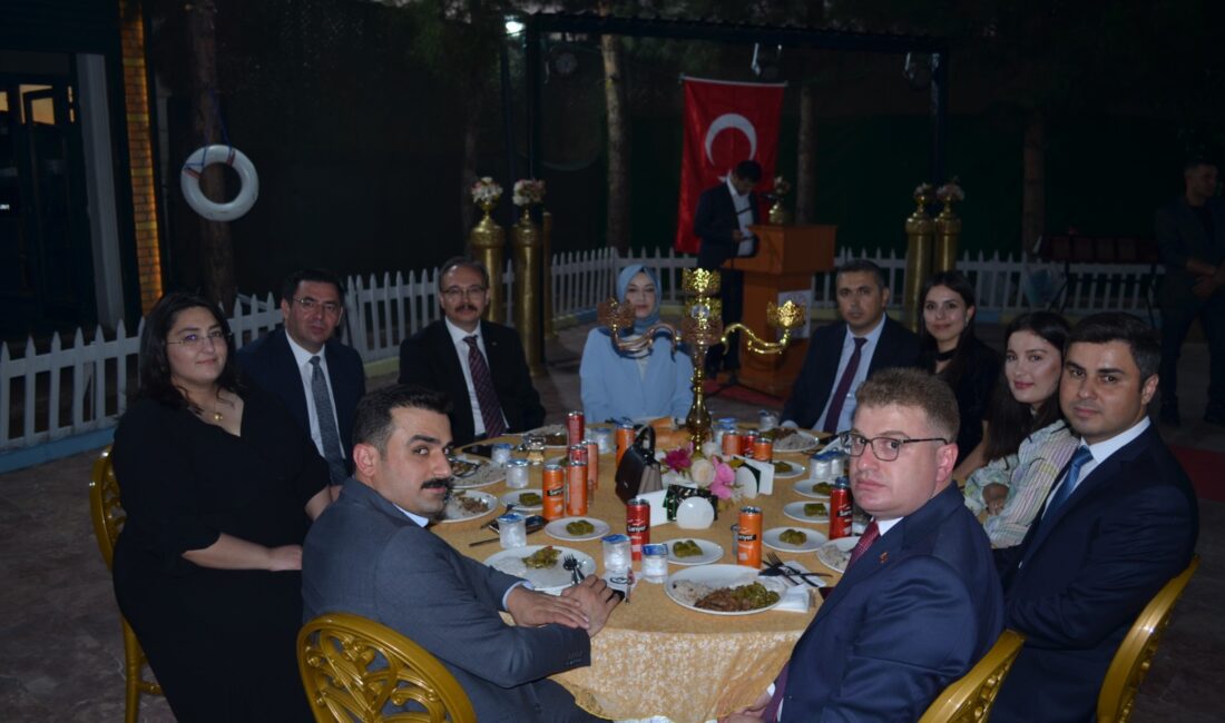 Siirt Adliyesinde Veda Yemeği Hâkimler ve Savcılar Kurulu Kararnamesi ile Siirt Adliyesinde tayini çıkan