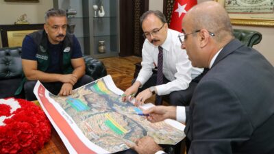 Siirt Valisi ve Belediye Başkan Vekili Dr. Kemal Kızılkaya, Devlet