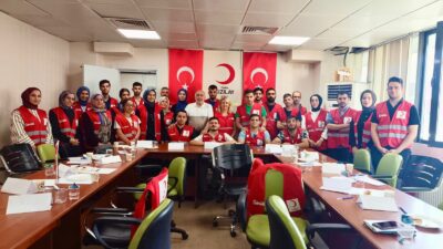 Türk Kızılay Siirt Şubesi, gönüllülere yönelik farkındalık eğitimlerine devam ediyor.