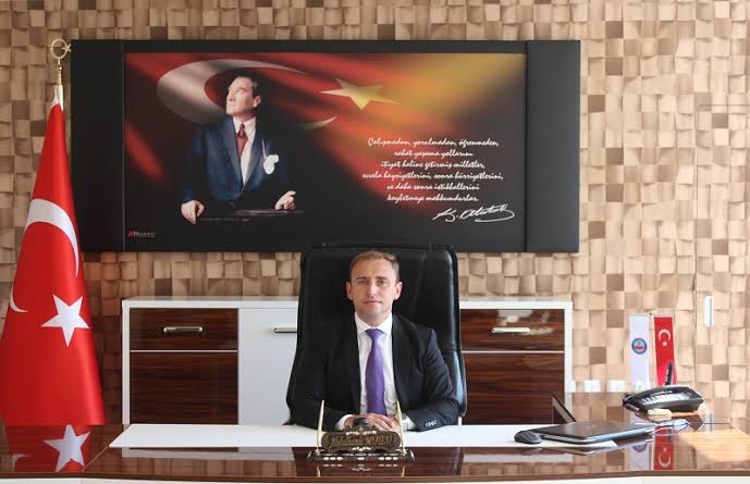 Eski Siirt Vali Yardımcısı Abdulhamit Mutlu Daire Başkanı Olarak Atandı Siirt vali yardımcısı iken çıkan son kararnamede Çankırı vali yardımcılığına