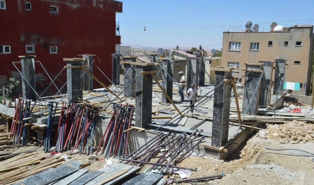 Depremzede Gazeteci Evini Kaybetti, Destek Bekliyor 6 Şubat 2023’teki Kahramanmaraş merkezli depremlerde evi ağır hasar gören
