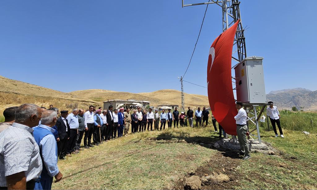 Çemikare Yaylası Terörden Temizlendi, 30 Yıl Sonra Elektrikle Aydınlandı Bir zamanlar terör olayları nedeniyle boşalan köy ve mezralara geri