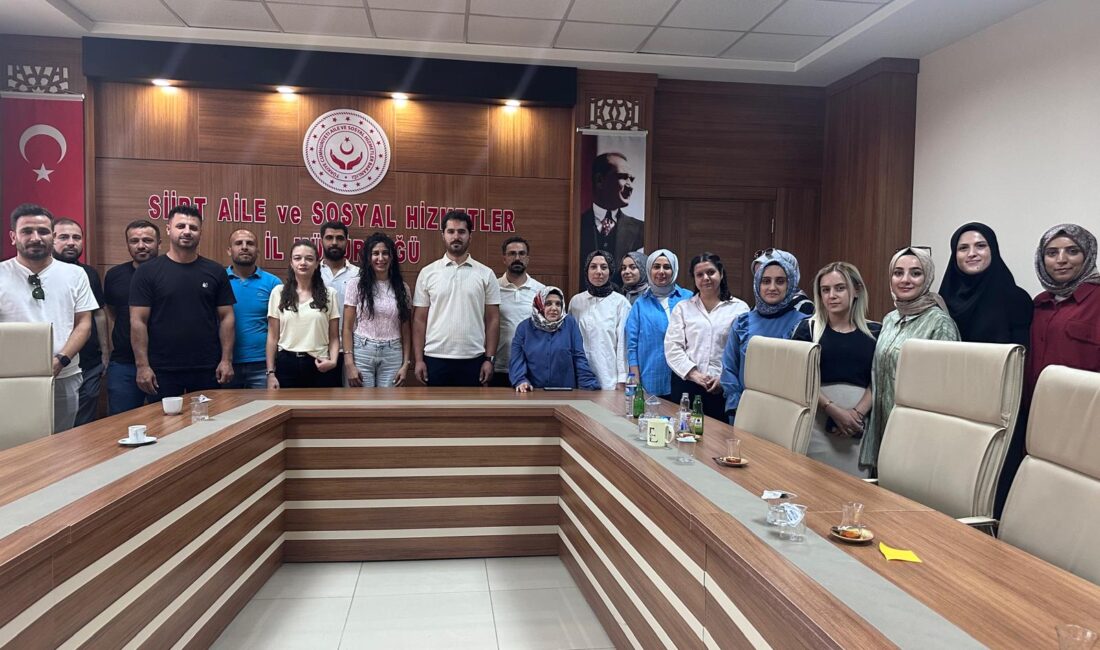 Siirt’teki Sosyal Hizmet Personellerine Yönelik Psikososyal Destek Eğitimi Tamamlandı. Siirt Aile ve Sosyal Hizmetler İl Müdürlüğü bünyesindeki personelin mesleki