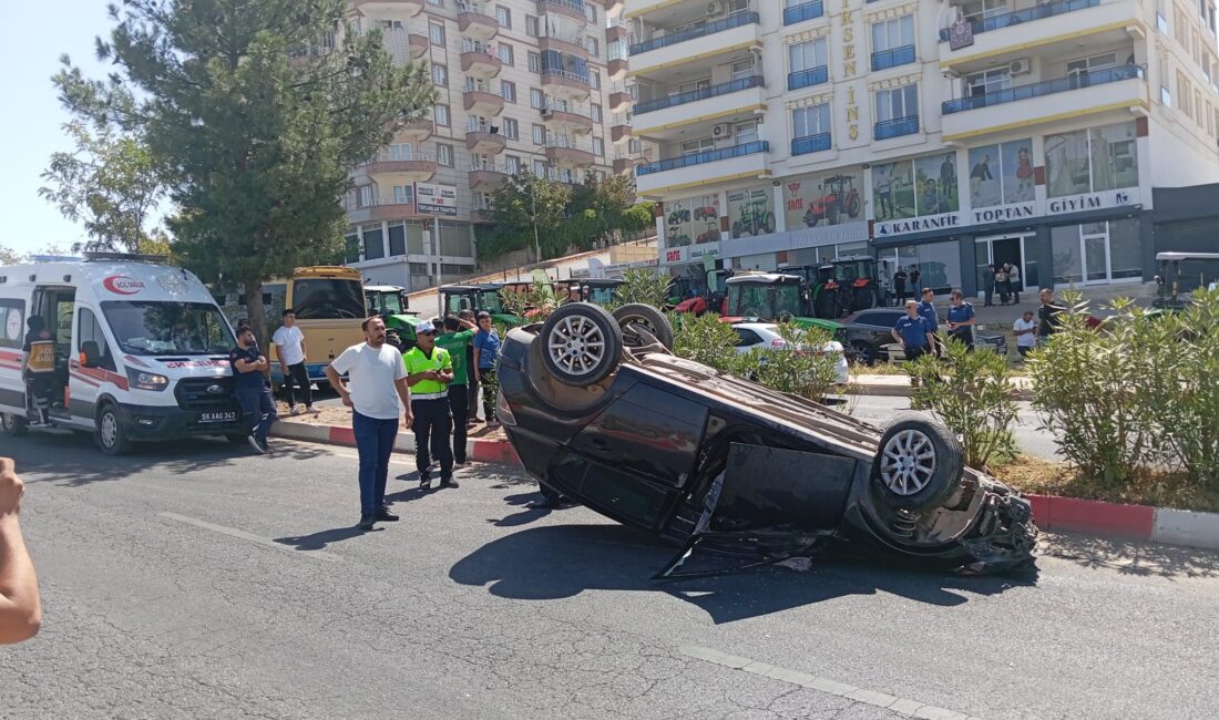 Siirt’te Bariyere Çarpan Otomobil Takla Attı! Sürücü Hafif Yaralandı Siirt’in Veysel Karani Mahallesi Kurtalan Caddesi üzerinde meydana gelen trafik