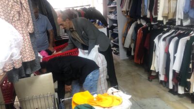 Evleri Yanan Aile Deniz Feneri Derneğinden Destek Pervari’nin Gümüşören Köyünde çıkan yangında evi kullanılamaz hale gelen bir