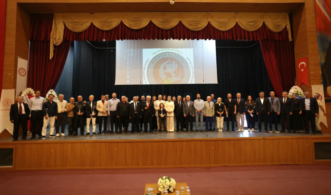 Siirt’in kültürel zenginliklerini ve eşsiz dokusunu yansıtan görüntüler eşliğinde çok