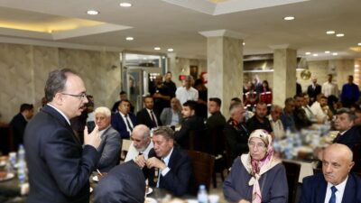 Vali Kızılkaya Ev Sahipliğinde Gaziler Onuruna Yemek Programı Vali Dr. Kemal Kızılkaya, gaziler ve şehit yakınlarıyla bir araya