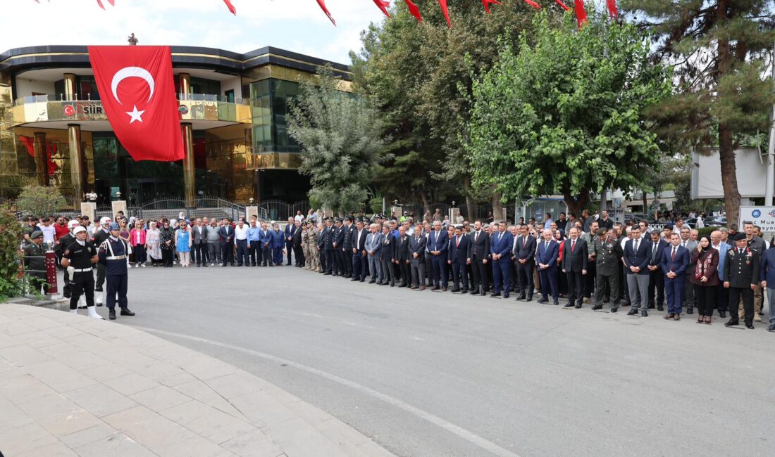 Devletimizin kurucusu Ulu Önder Gazi Mustafa Kemal Atatürk’e, Türkiye Büyük